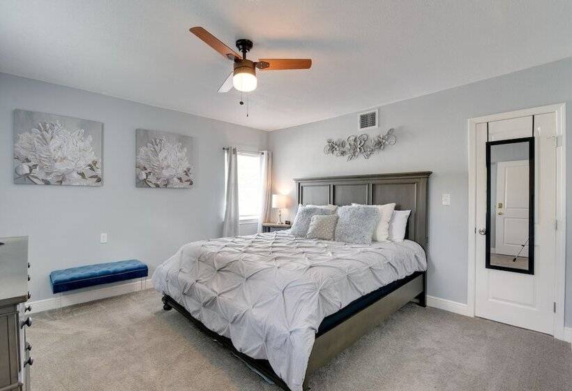 Eclectic Houston Home W/ Pool Table, 5 Mi To Dtwn