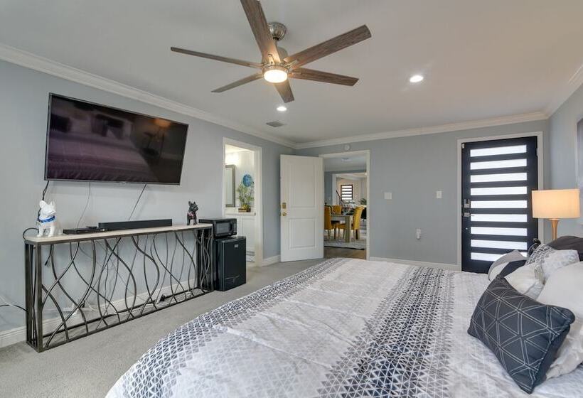 Eclectic Houston Home W/ Pool Table, 5 Mi To Dtwn