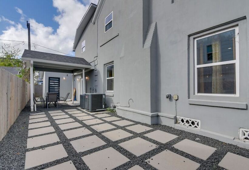 Eclectic Houston Home W/ Pool Table, 5 Mi To Dtwn