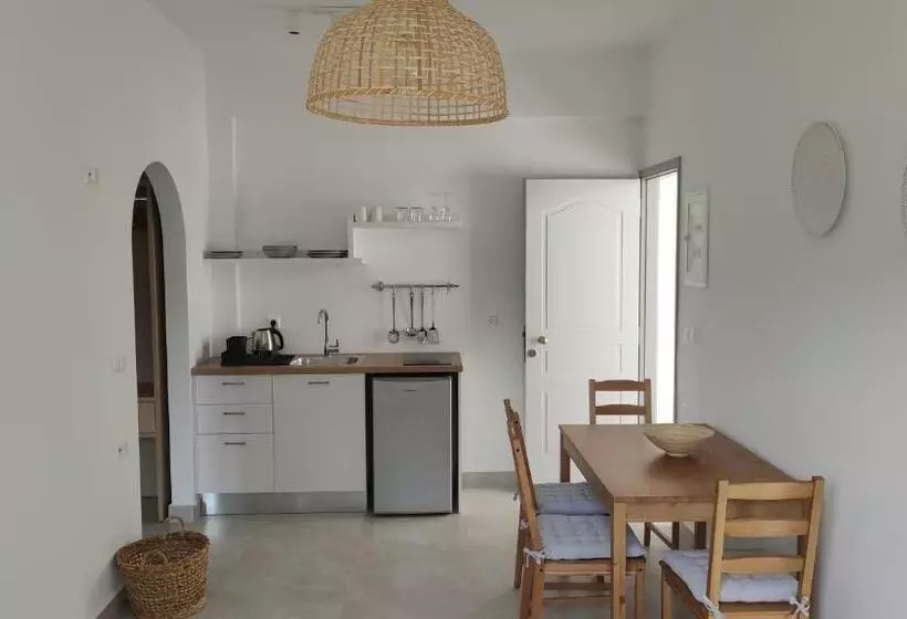 Ellie Apartments Stalida