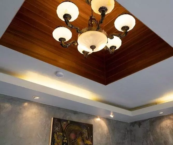 Hotelli Anodard Phuket