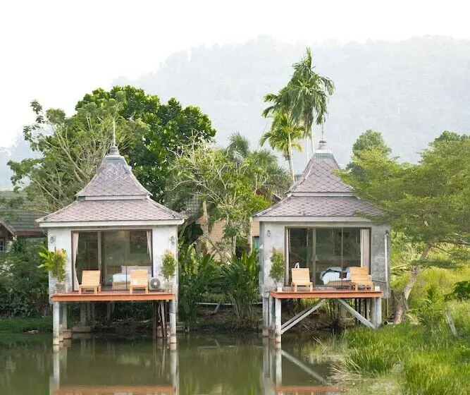 Hotelli Anodard Phuket