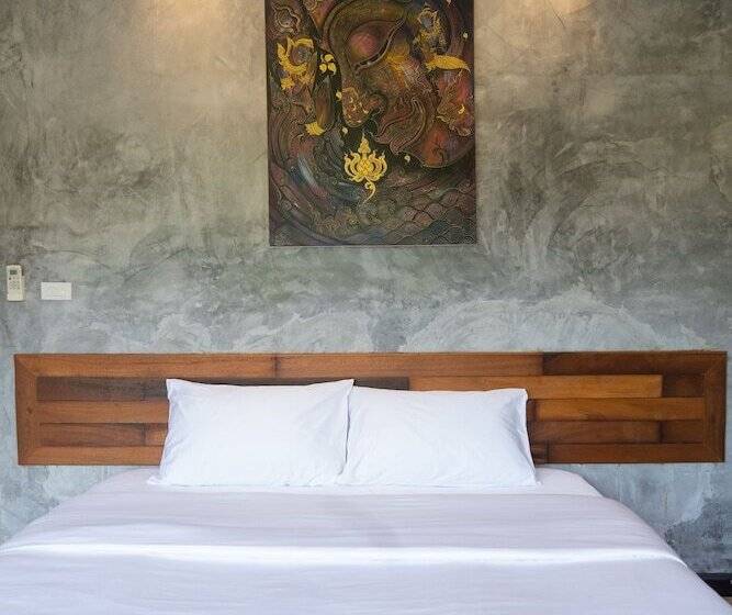 هتل Anodard Phuket