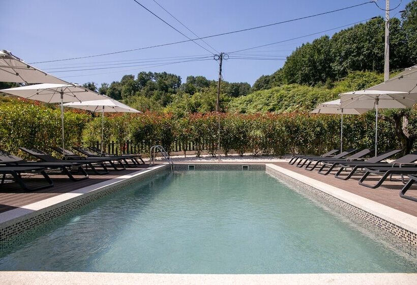 هتل Constance House