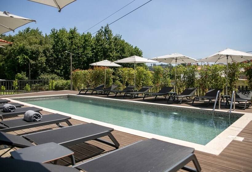 هتل Constance House