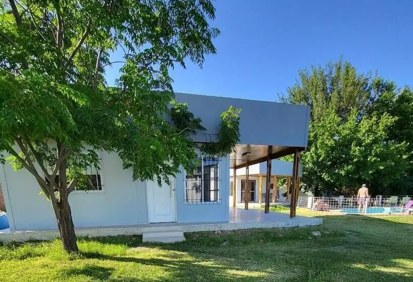 ホテル Posada Y Cabañas Finca El Rincón De Lunlunta