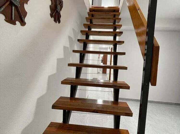 هتل Hostal La Campiña