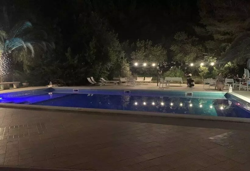 Maaseutuhotelli Bioagriturismo Messer Gesualdo