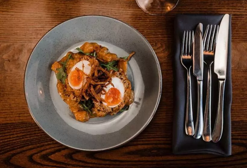 Hotelli The Ashford Arms