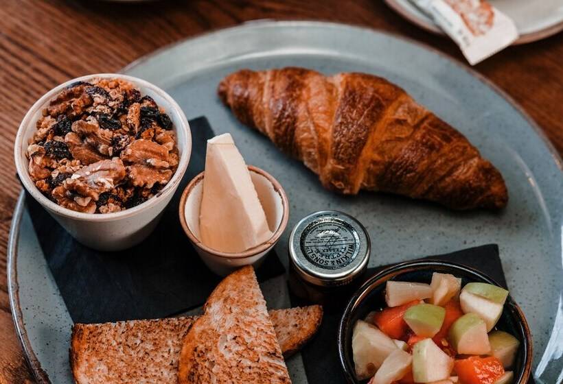 ホテル The Ashford Arms