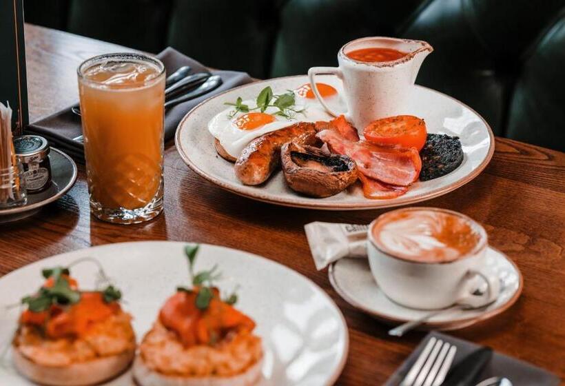 فندق The Ashford Arms