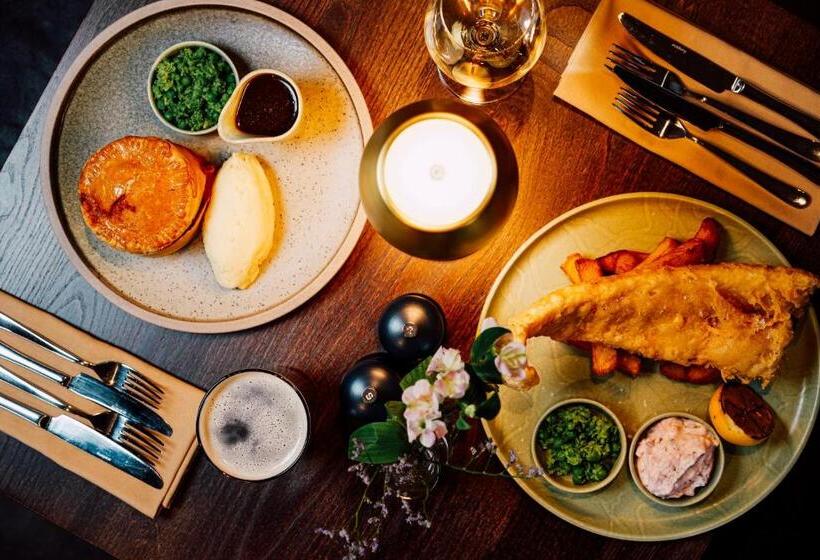 ホテル The Ashford Arms