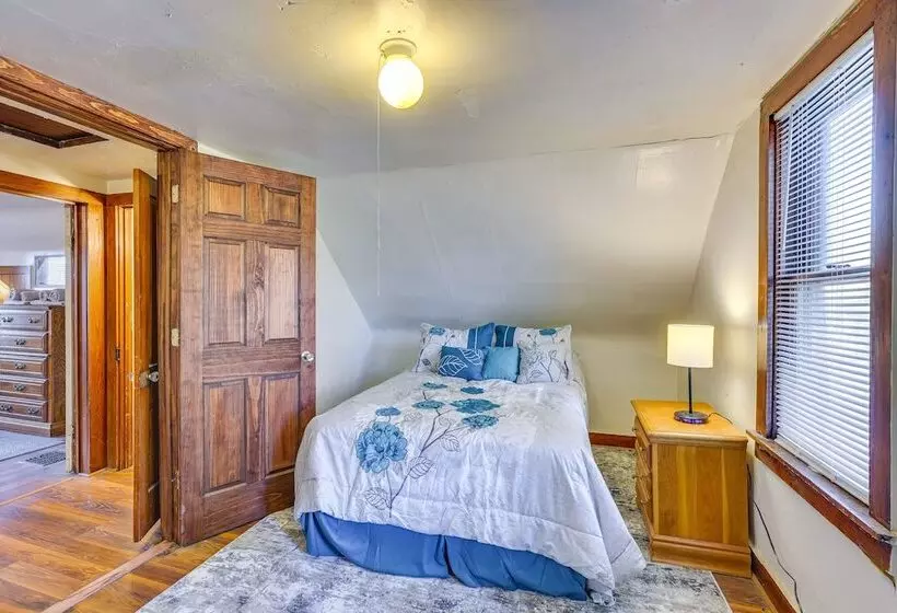 3 Mi To Golf   Beatrice Vacation Home!