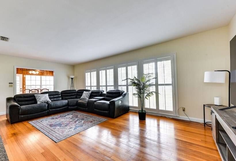 Jacksonville Vacation Home W/ Trout River Access