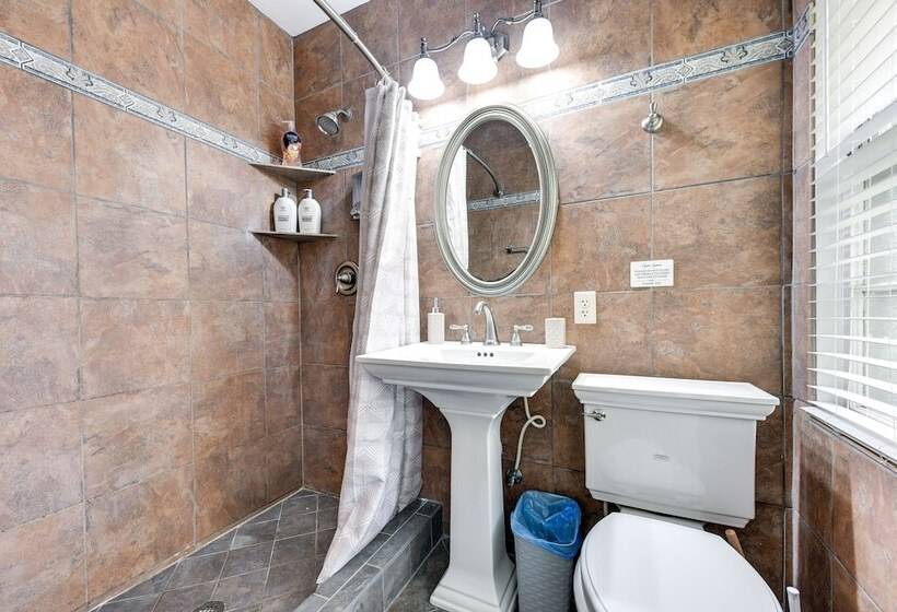 Jacksonville Vacation Home W/ Trout River Access