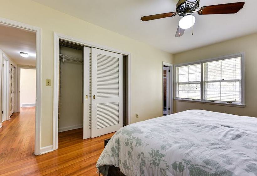 Jacksonville Vacation Home W/ Trout River Access