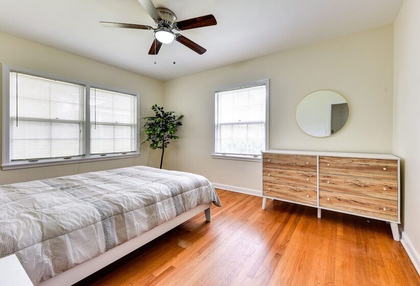 Jacksonville Vacation Home W/ Trout River Access