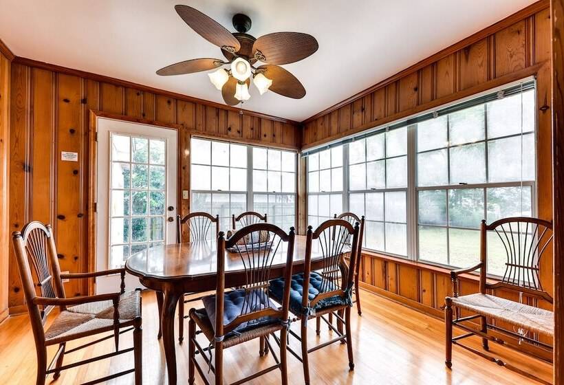 Jacksonville Vacation Home W/ Trout River Access