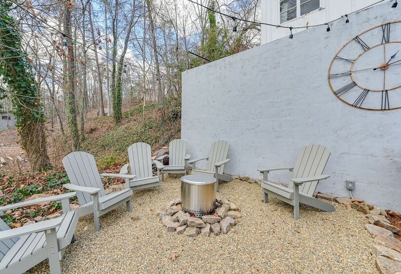 Lakefront Landrum Home W/ Deck, Fire Pit & Kayaks!