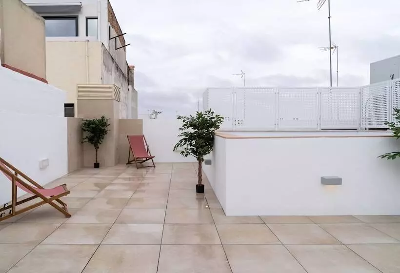 Limehome Sevilla Calle Granada