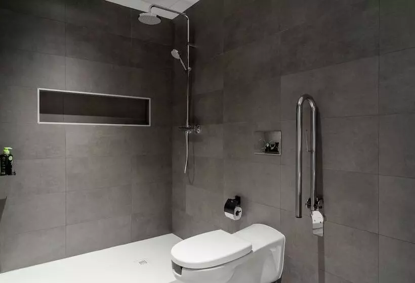Limehome Sevilla Calle Granada