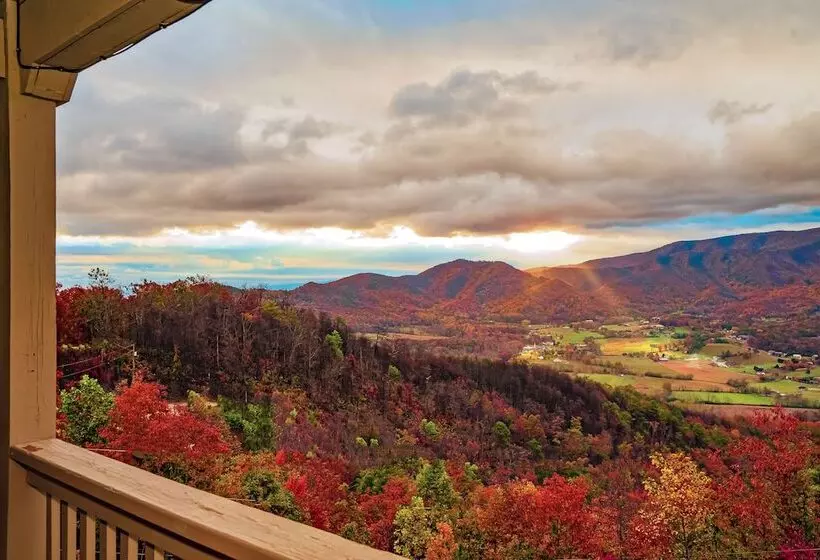 Tanasi Lodge   Weddings   Retreats   Gathering