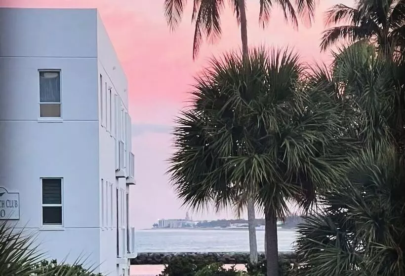 Motelli Fernando Flats