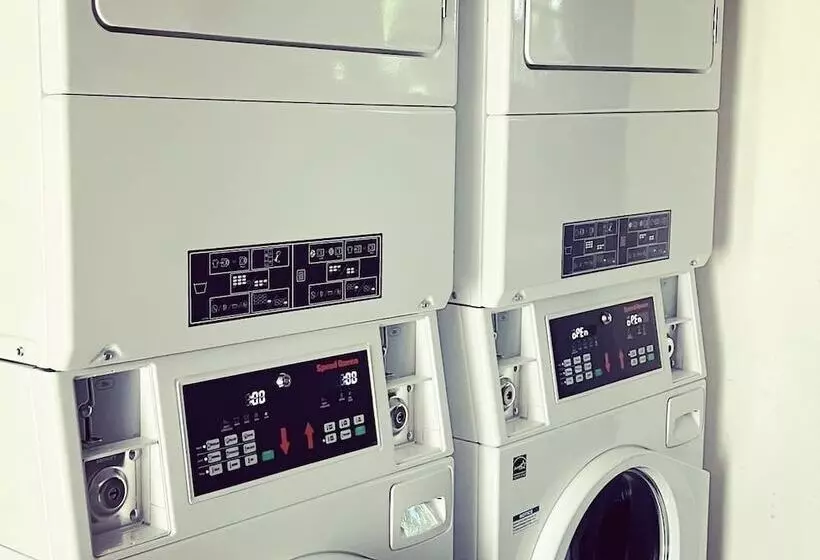 Motelli Fernando Flats