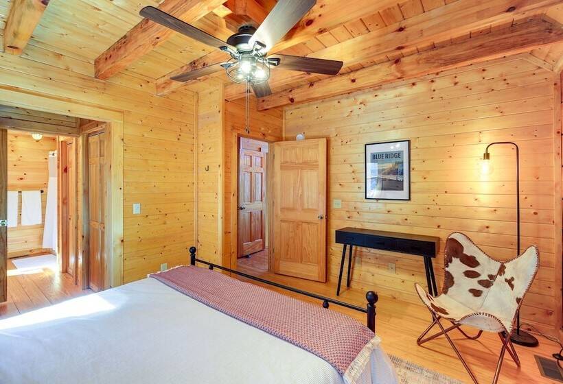 Mtn View Blue Ridge Cabin On Over 2 Acres!