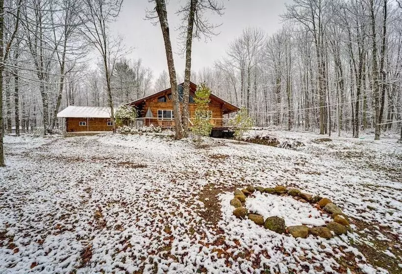 Oswegatchie River Cabin W/ Kayaks + Fire Pit!