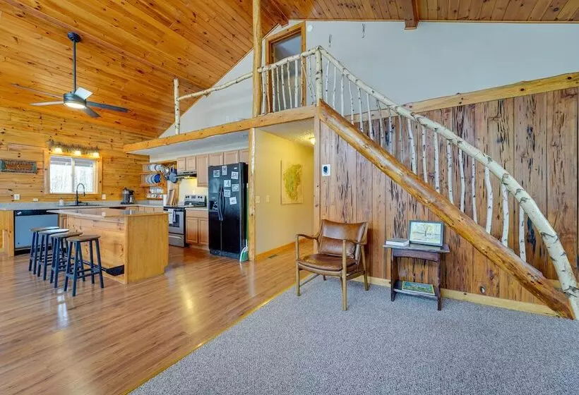 Oswegatchie River Cabin W/ Kayaks + Fire Pit!