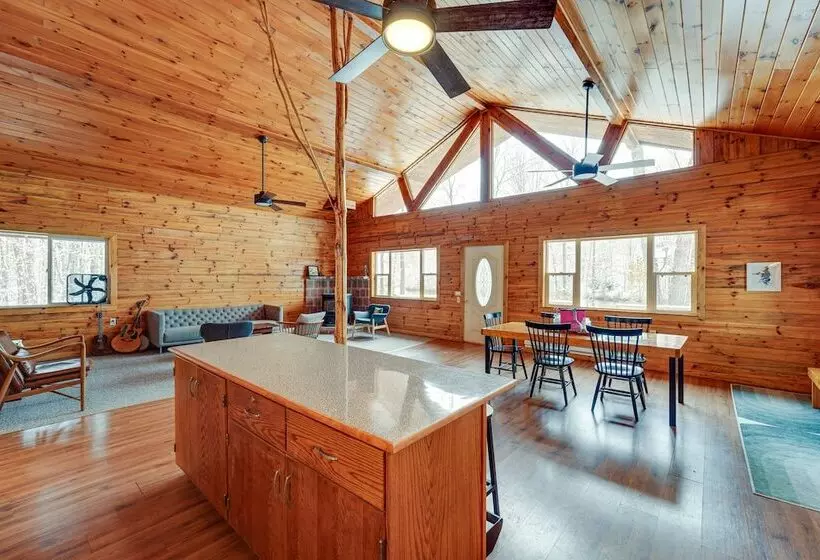 Oswegatchie River Cabin W/ Kayaks + Fire Pit!