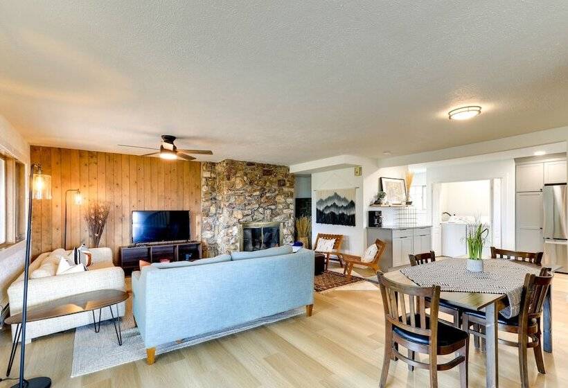 Pagosa Springs Cabin W/ Deck & Golf Course Views!