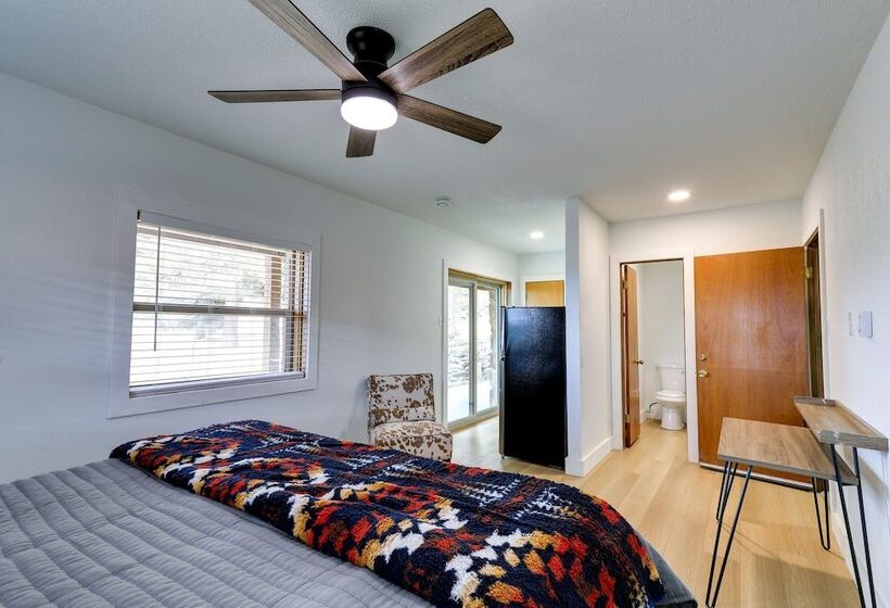 Pagosa Springs Cabin W/ Deck & Golf Course Views!