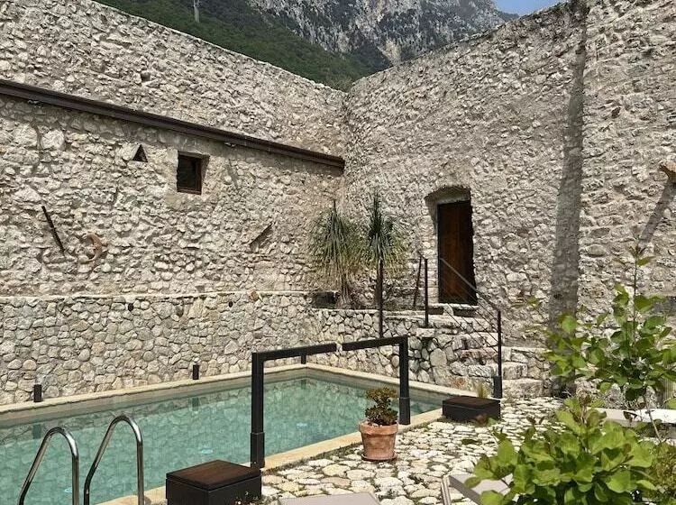 Majatalo Villa Del Lis