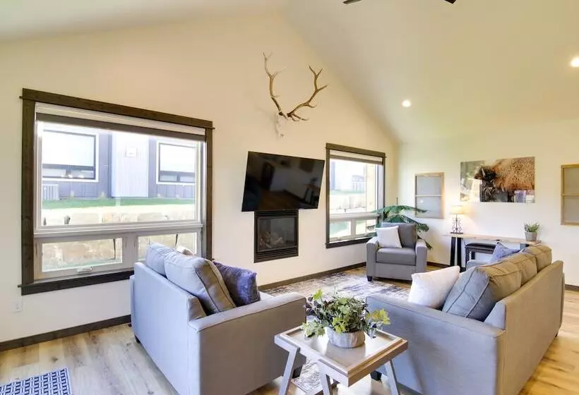 Pet Friendly Bozeman Home ~ 7 Mi To Downtown!