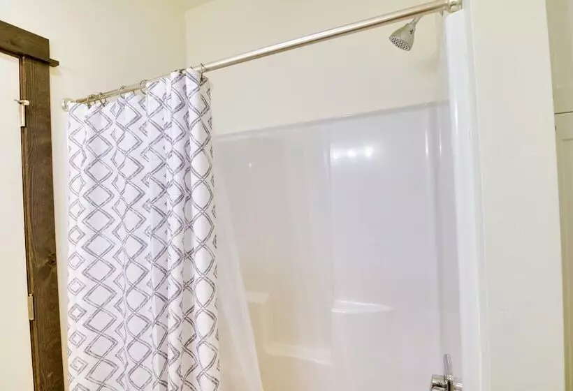 Pet Friendly Bozeman Home ~ 7 Mi To Downtown!