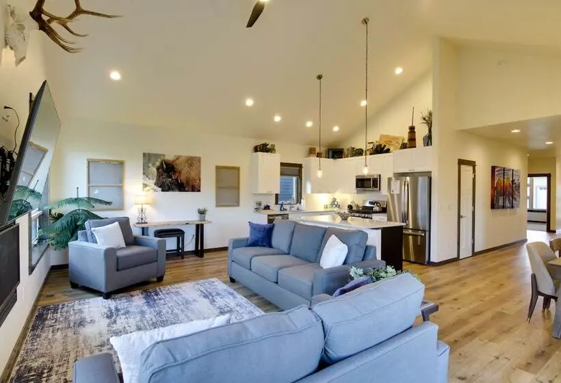 Pet Friendly Bozeman Home ~ 7 Mi To Downtown!