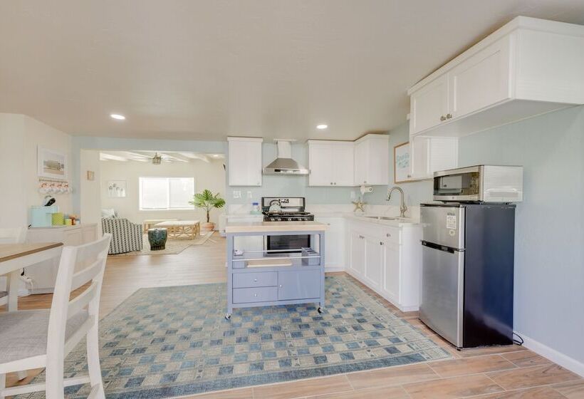 Pet Friendly Cayucos Home: Walk To Public Beach!