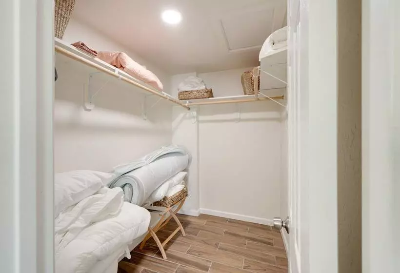 Pet Friendly Cayucos Home: Walk To Public Beach!