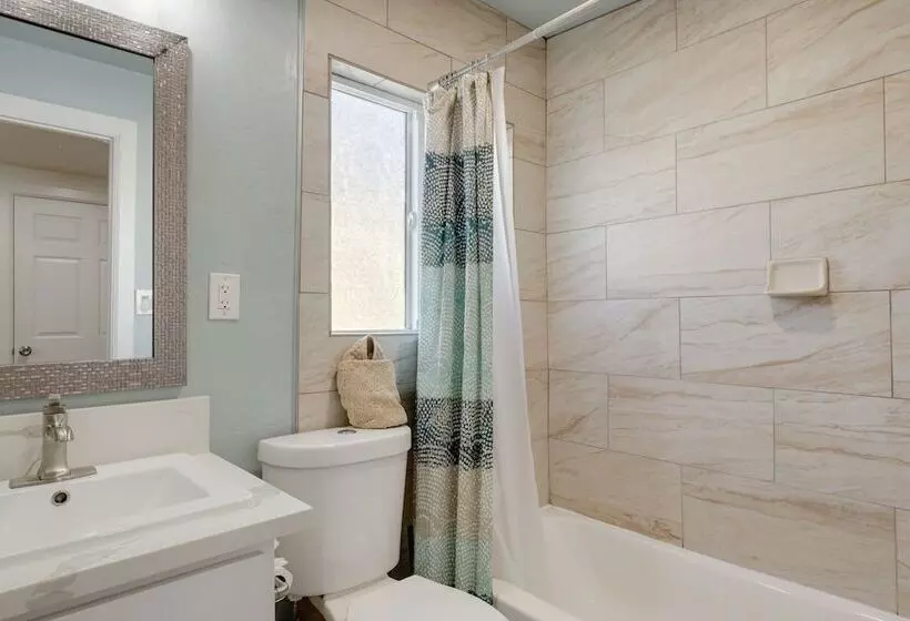 Pet Friendly Cayucos Home: Walk To Public Beach!