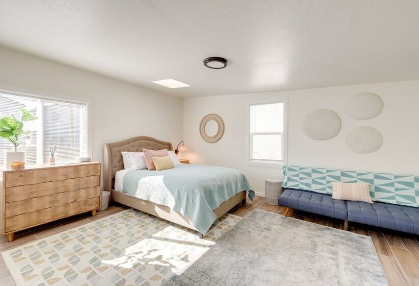 Pet Friendly Cayucos Home: Walk To Public Beach!