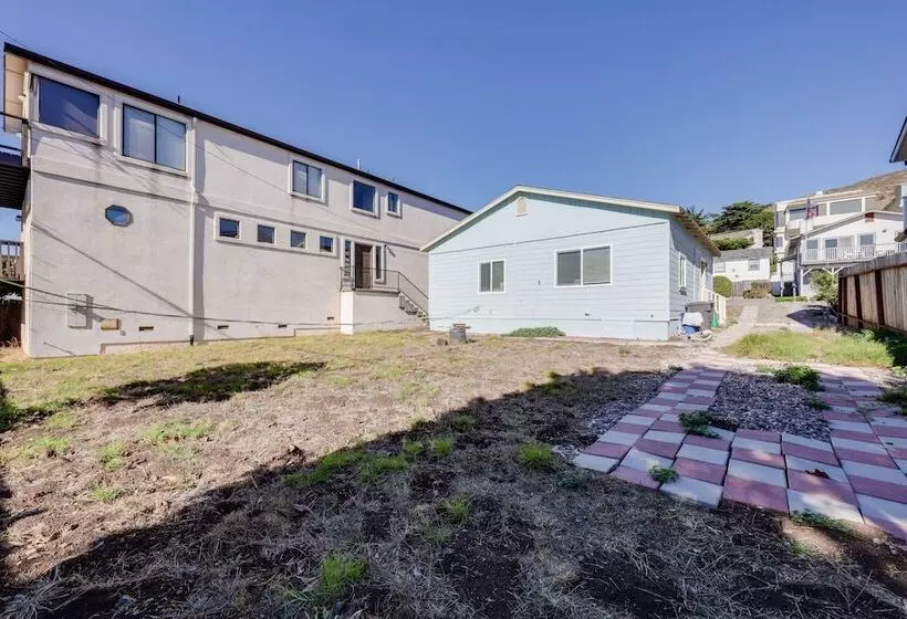 Pet Friendly Cayucos Home: Walk To Public Beach!