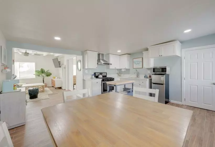 Pet Friendly Cayucos Home: Walk To Public Beach!