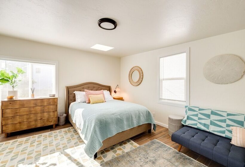 Pet Friendly Cayucos Home: Walk To Public Beach!