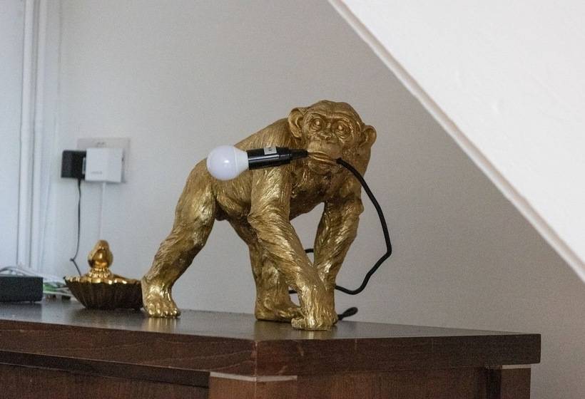 اقامتگاه London   4 Beds   Garden   Pet Friendly