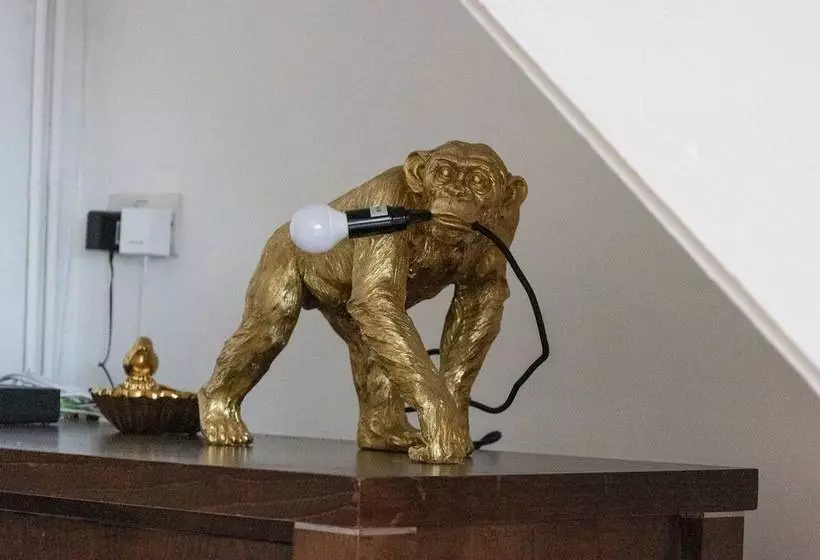 اقامتگاه London   4 Beds   Garden   Pet Friendly