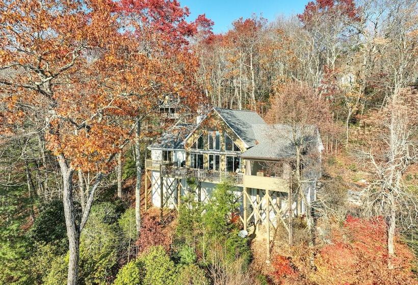 Cabin W/ Mountain Views: Near Cashiers & Highlands