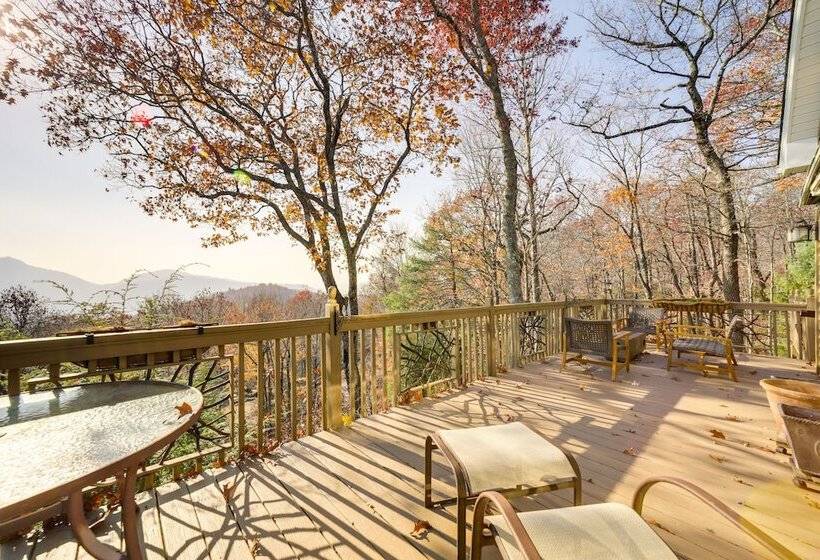 Cabin W/ Mountain Views: Near Cashiers & Highlands