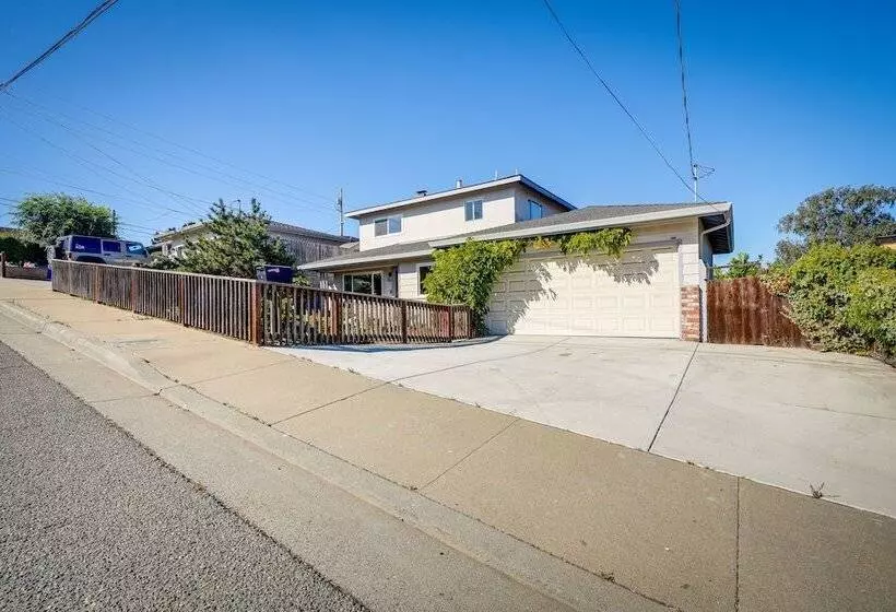 Monterey Bay 4br, 3ba, Hot Tub Near Beaches & Golf